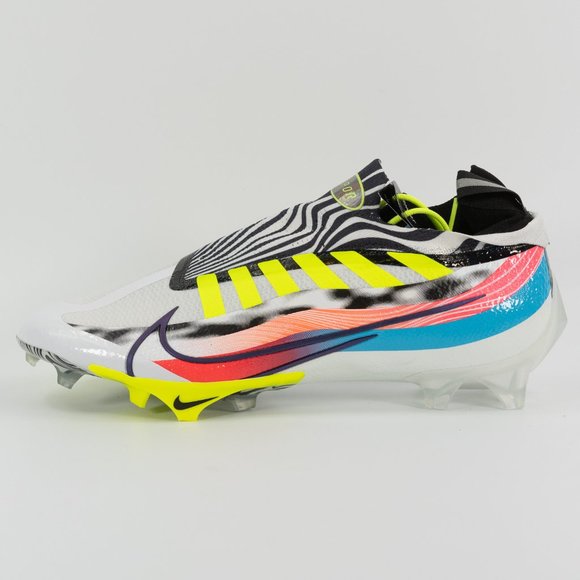 Athletic_Shoes